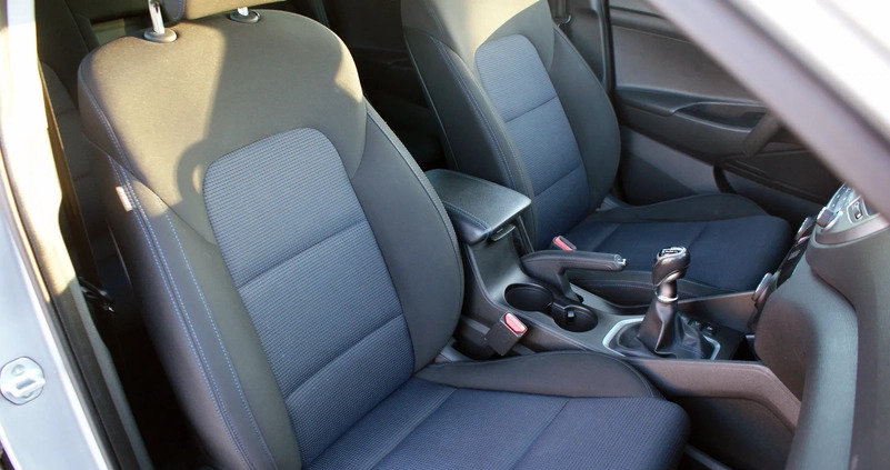 Hyundai Tucson cena 66700 przebieg: 125244, rok produkcji 2016 z Rychwał małe 254
